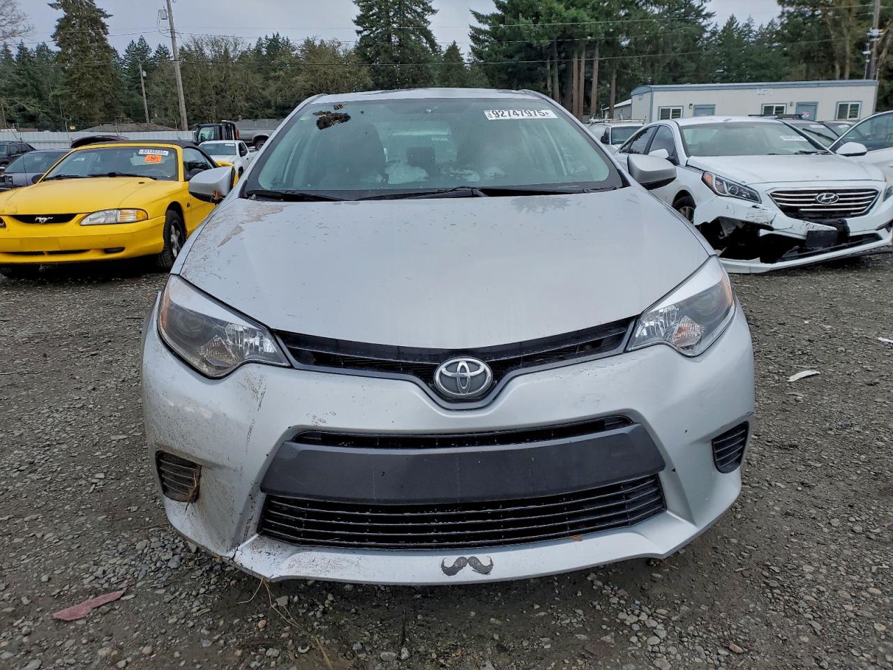 2016 TOYOTA COROLLA