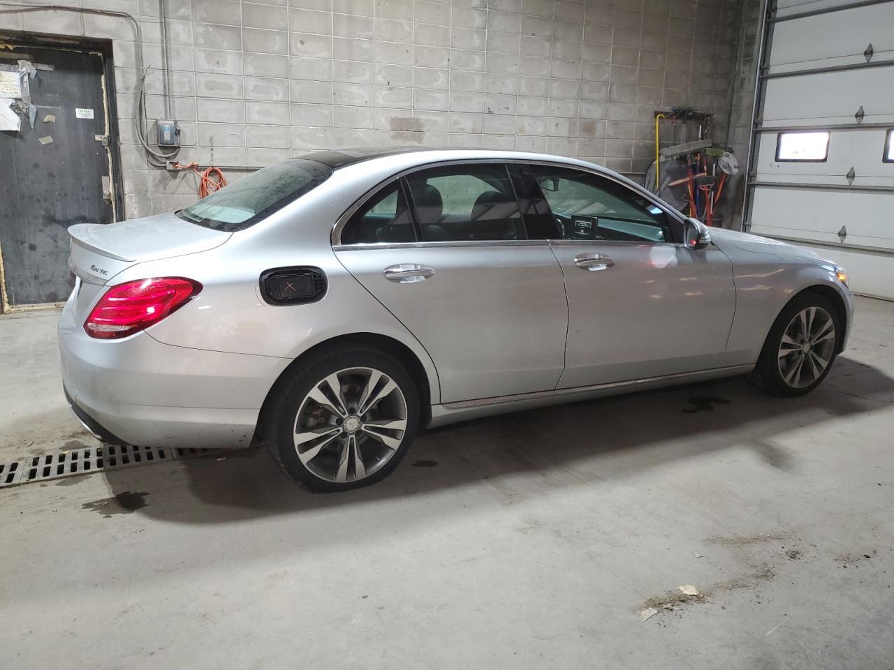 2016 MERCEDES-BENZ C-CLASS