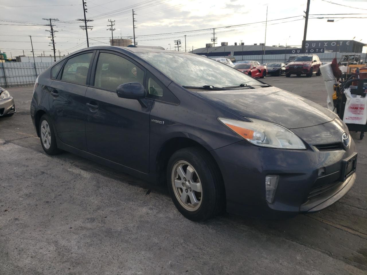 2014 TOYOTA PRIUS