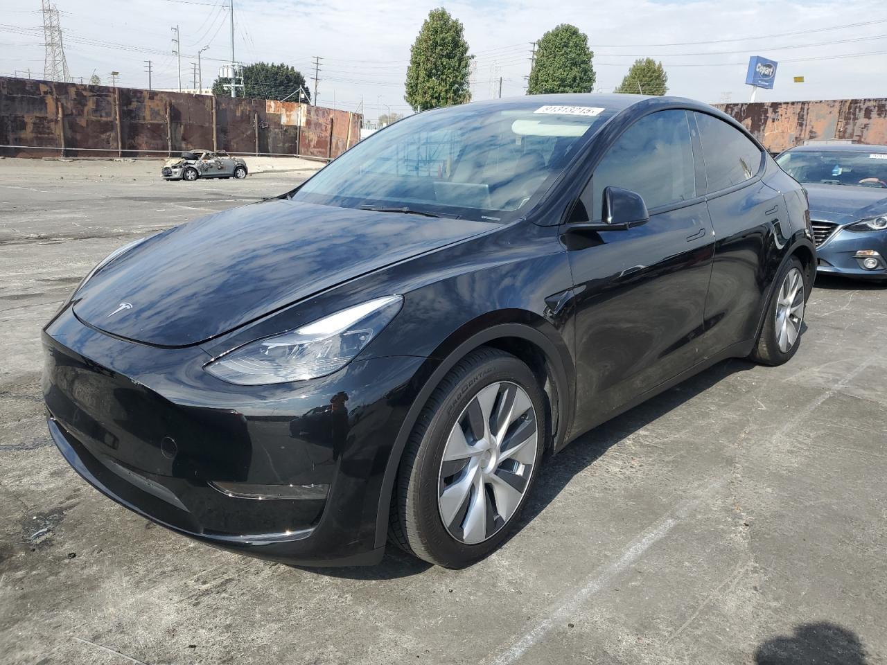 2024 TESLA MODEL Y