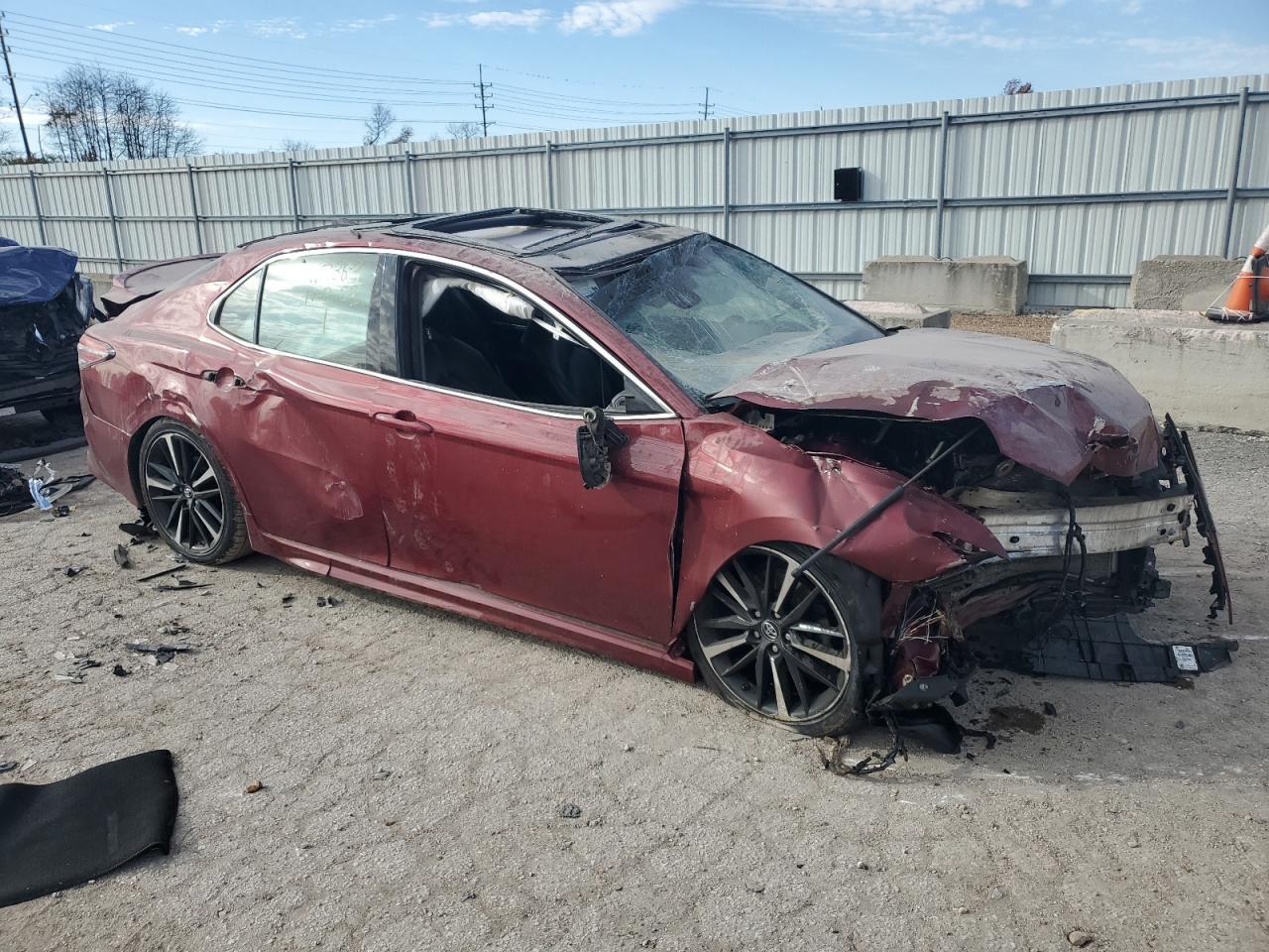 2018 TOYOTA CAMRY