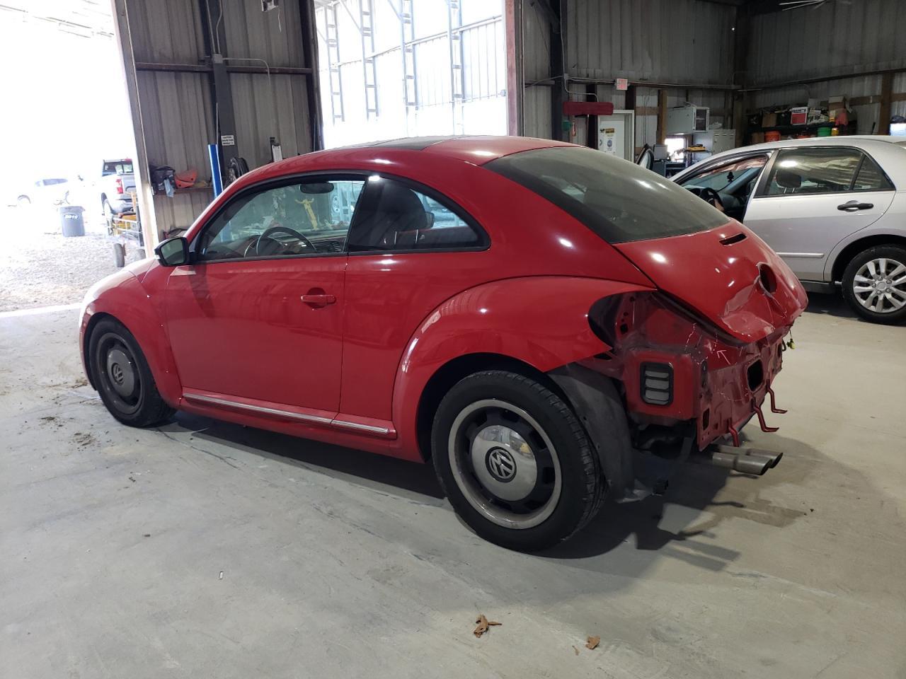 2013 VOLKSWAGEN Beetle