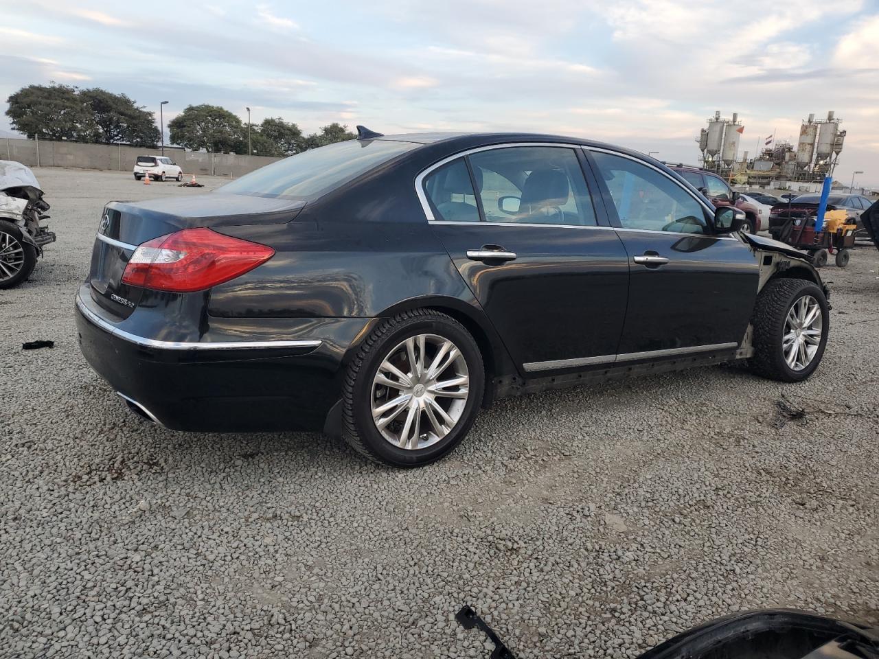 2012 HYUNDAI GENESIS