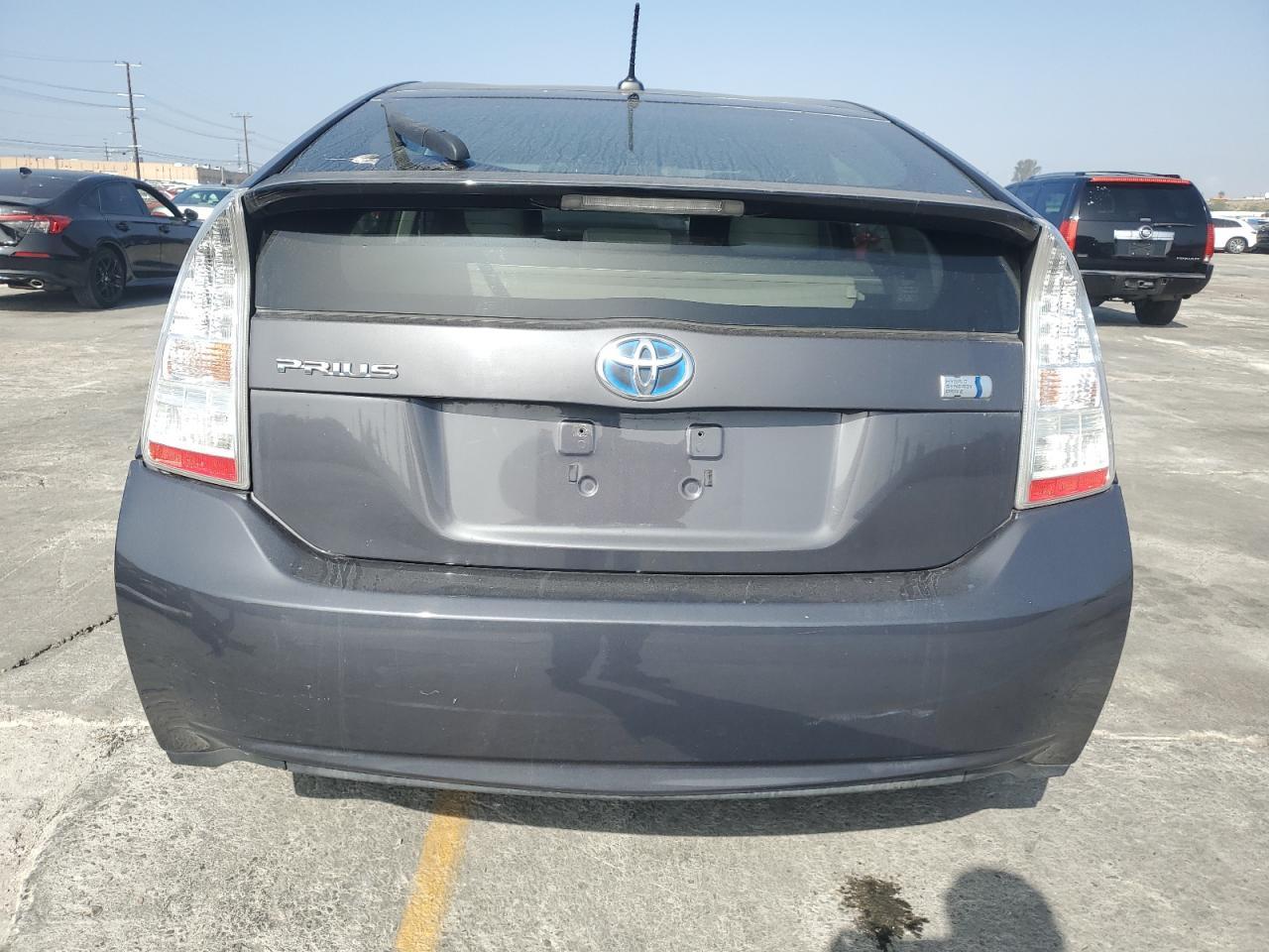 2011 TOYOTA PRIUS