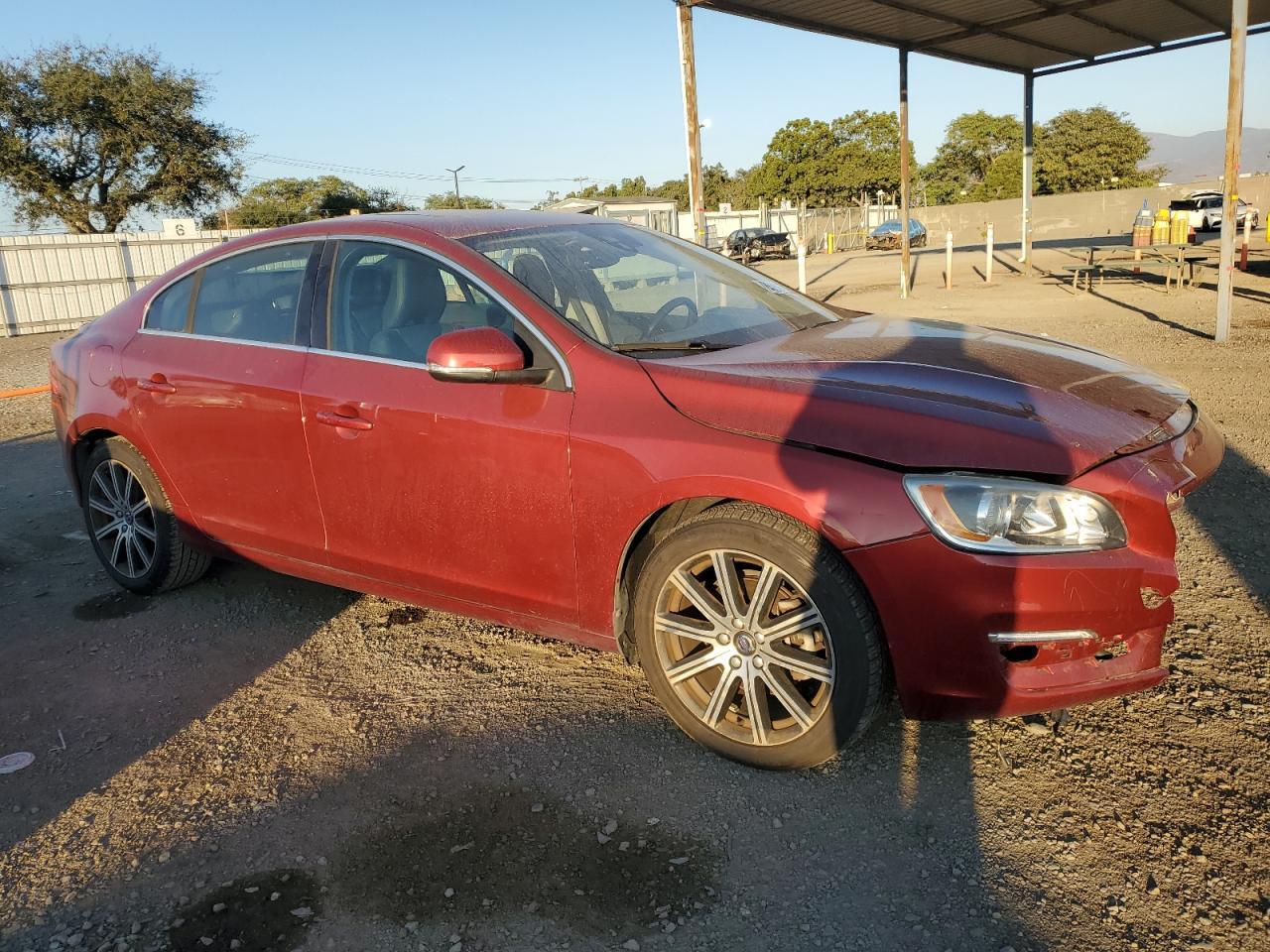 2016 VOLVO S60