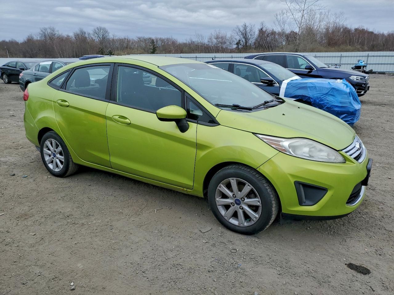 2012 FORD Fiesta
