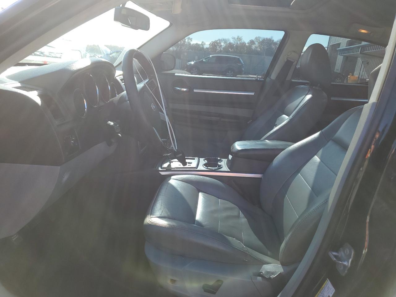 2010 DODGE CHARGER