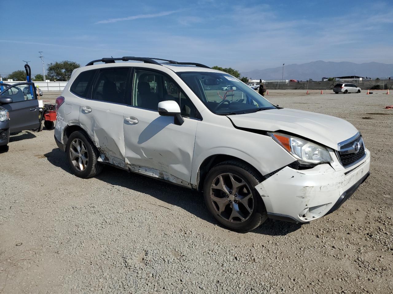 2015 SUBARU FORESTER