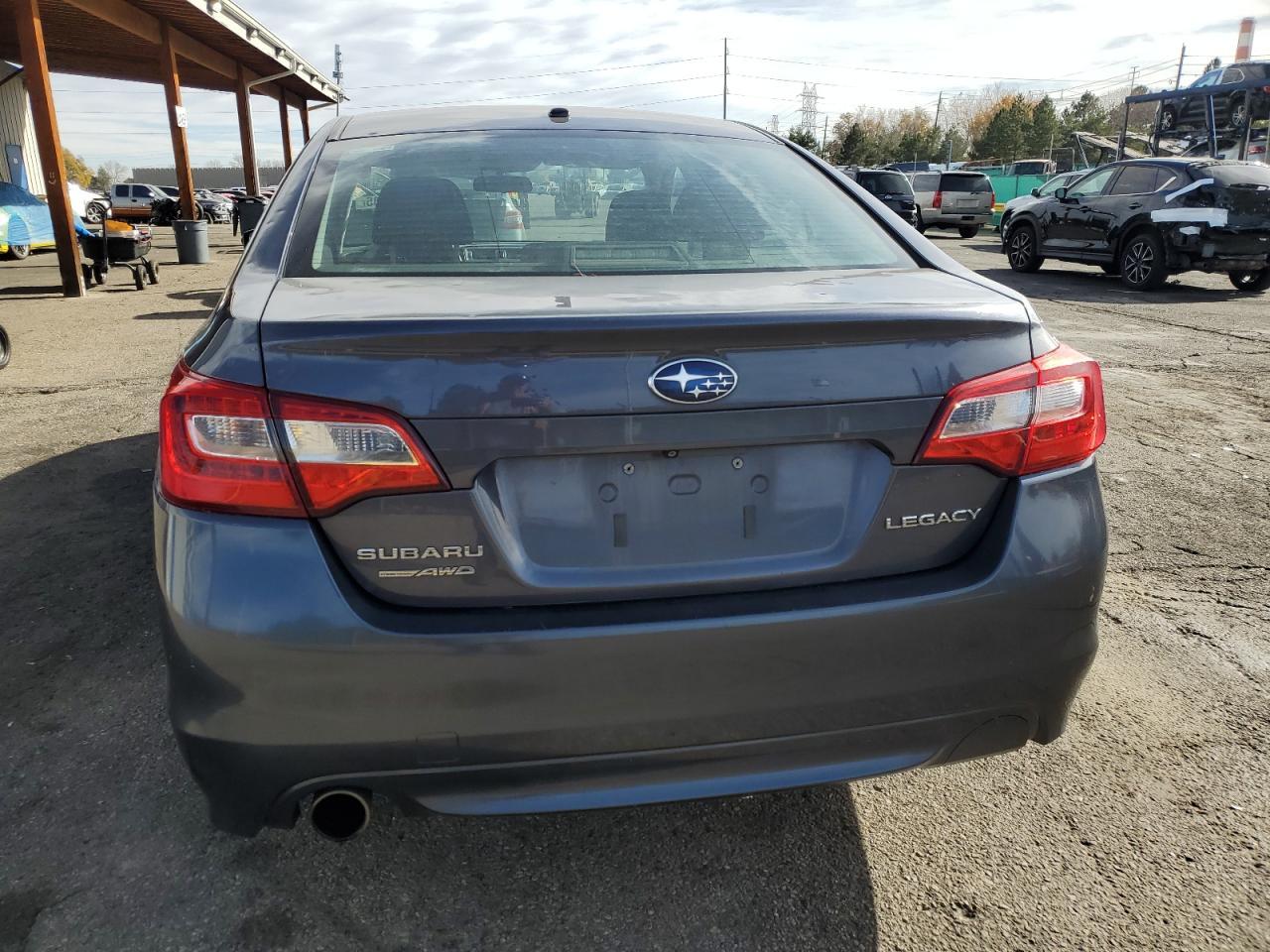 2015 SUBARU Legacy