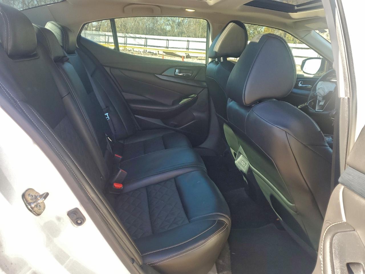 2019 NISSAN Maxima