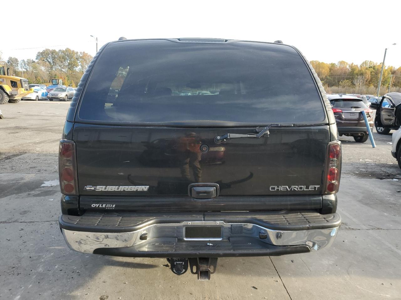 2004 CHEVROLET Suburban