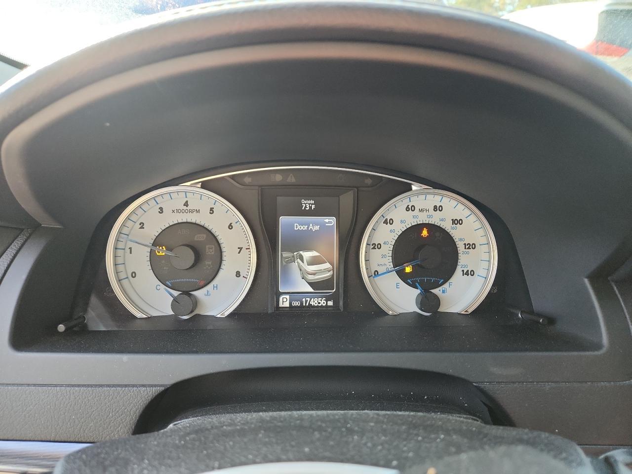 2016 TOYOTA CAMRY