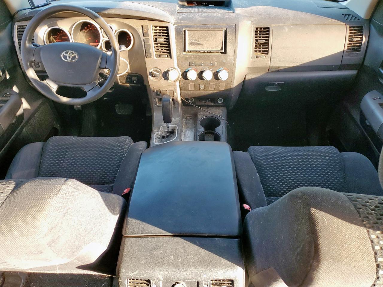 2011 TOYOTA TUNDRA