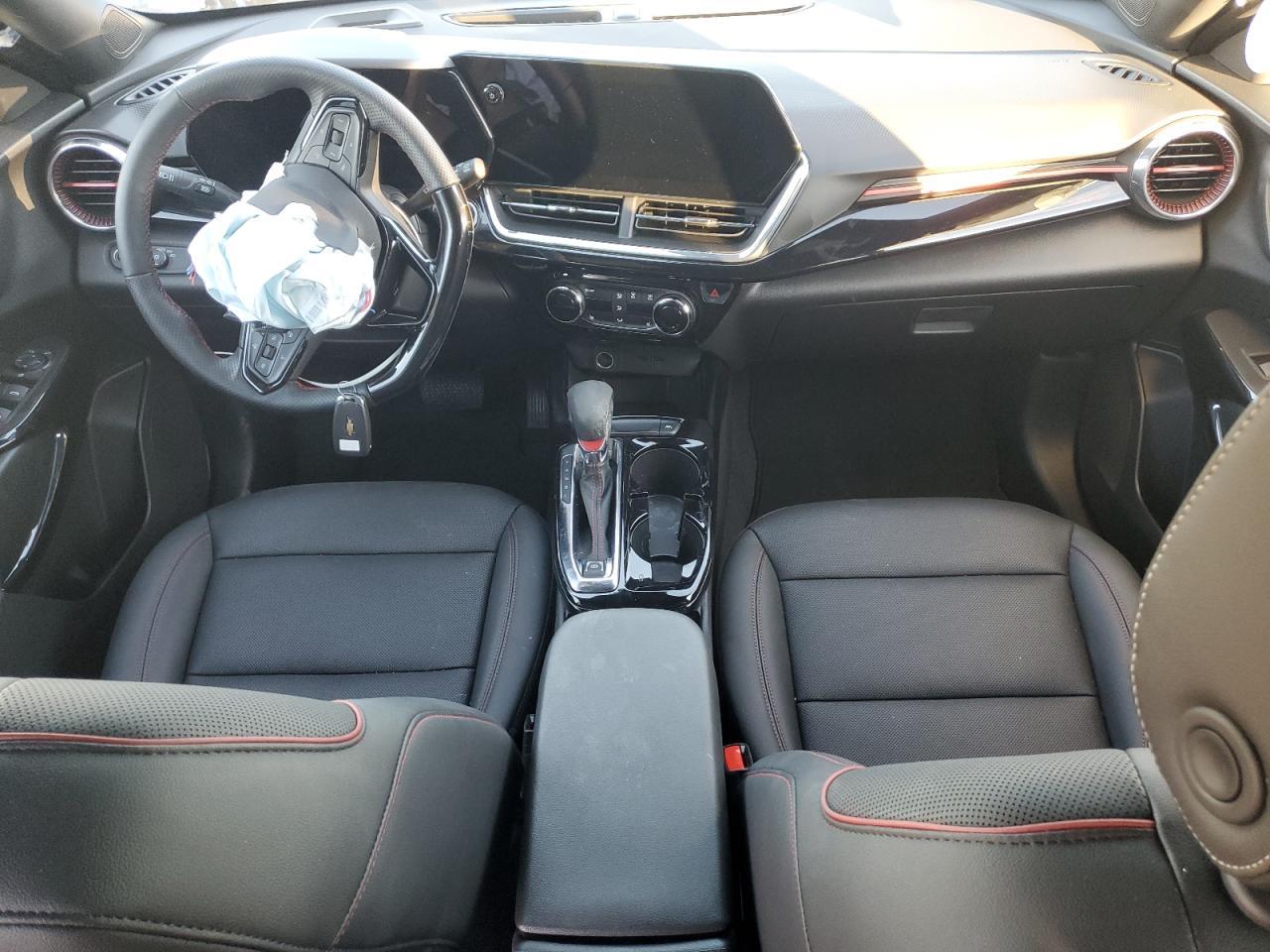 2025 CHEVROLET TRAX