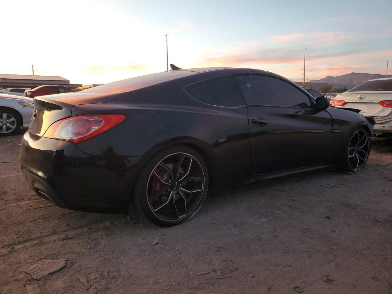 2010 HYUNDAI GENESIS