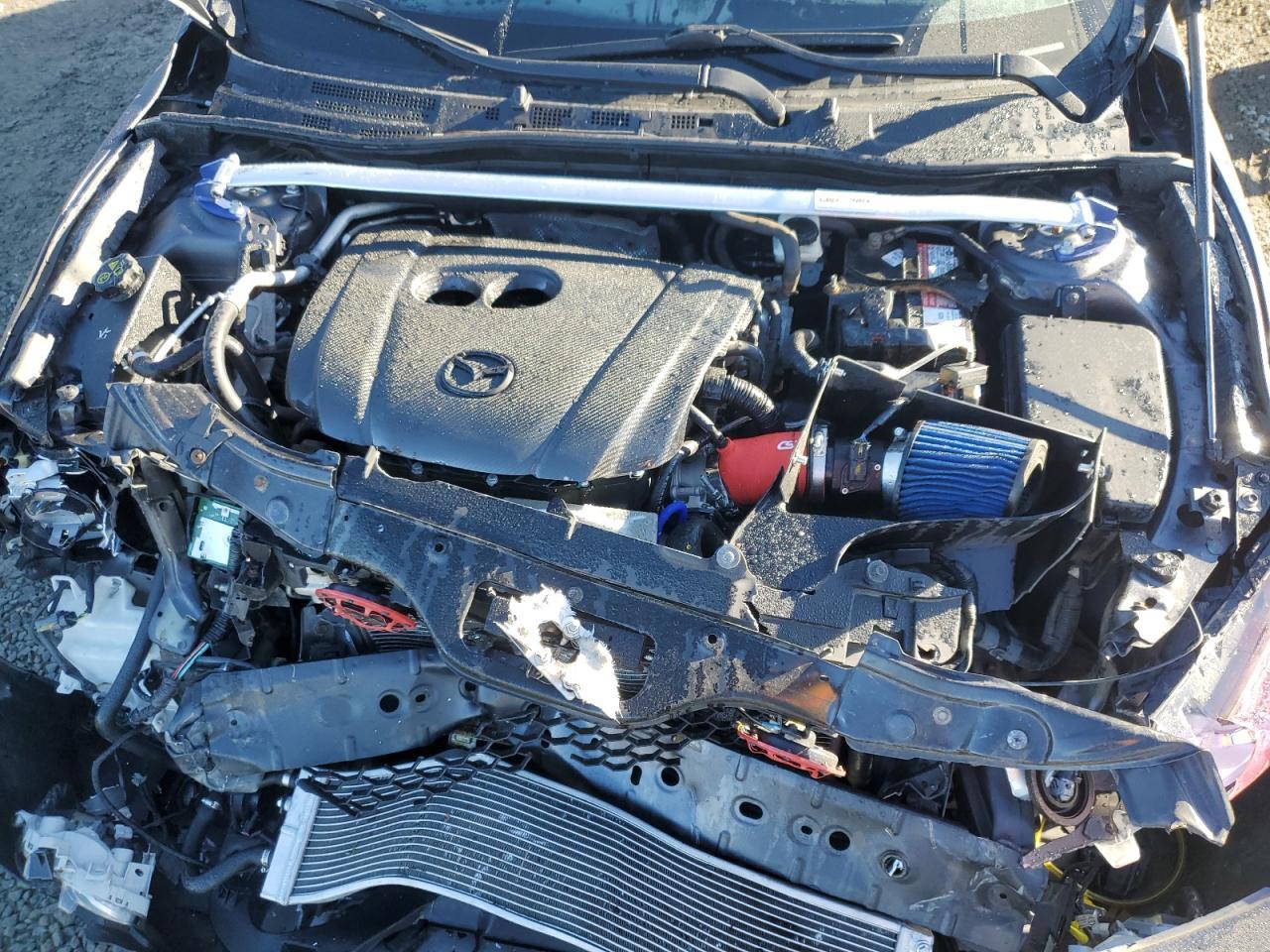 2015 MAZDA 3