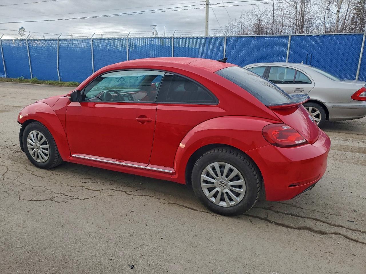 2017 VOLKSWAGEN Beetle
