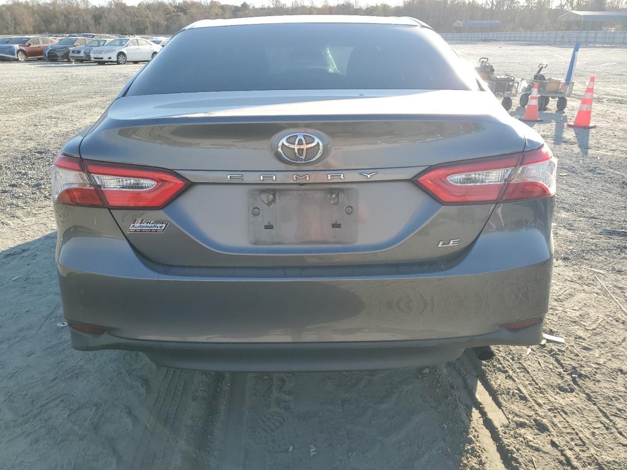 2018 TOYOTA CAMRY