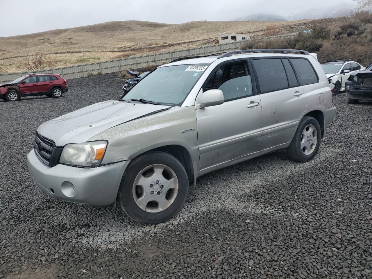 2005 TOYOTA HIGHLANDER