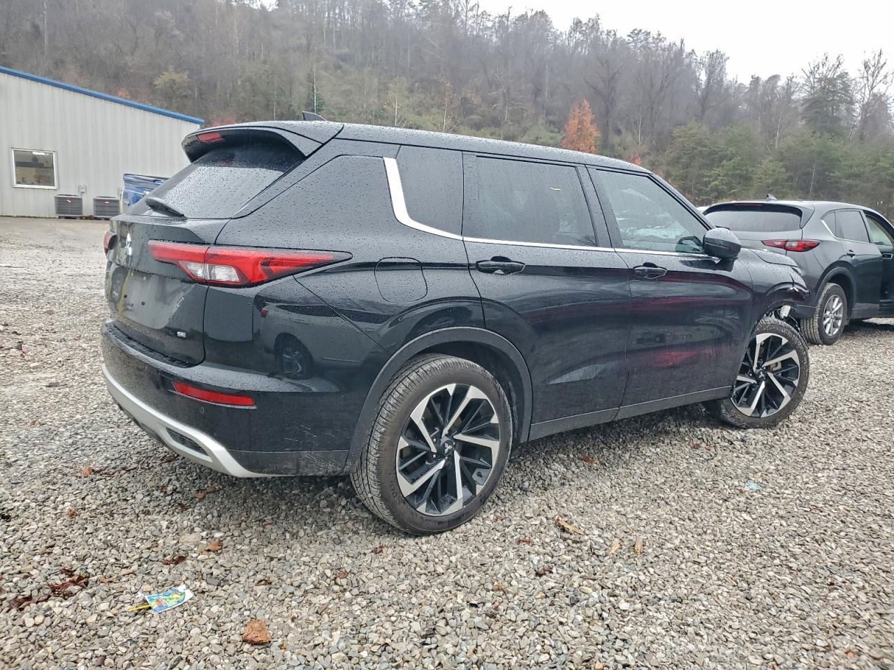 2022 MITSUBISHI outlander