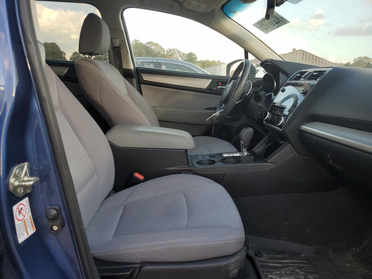 2019 SUBARU Outback