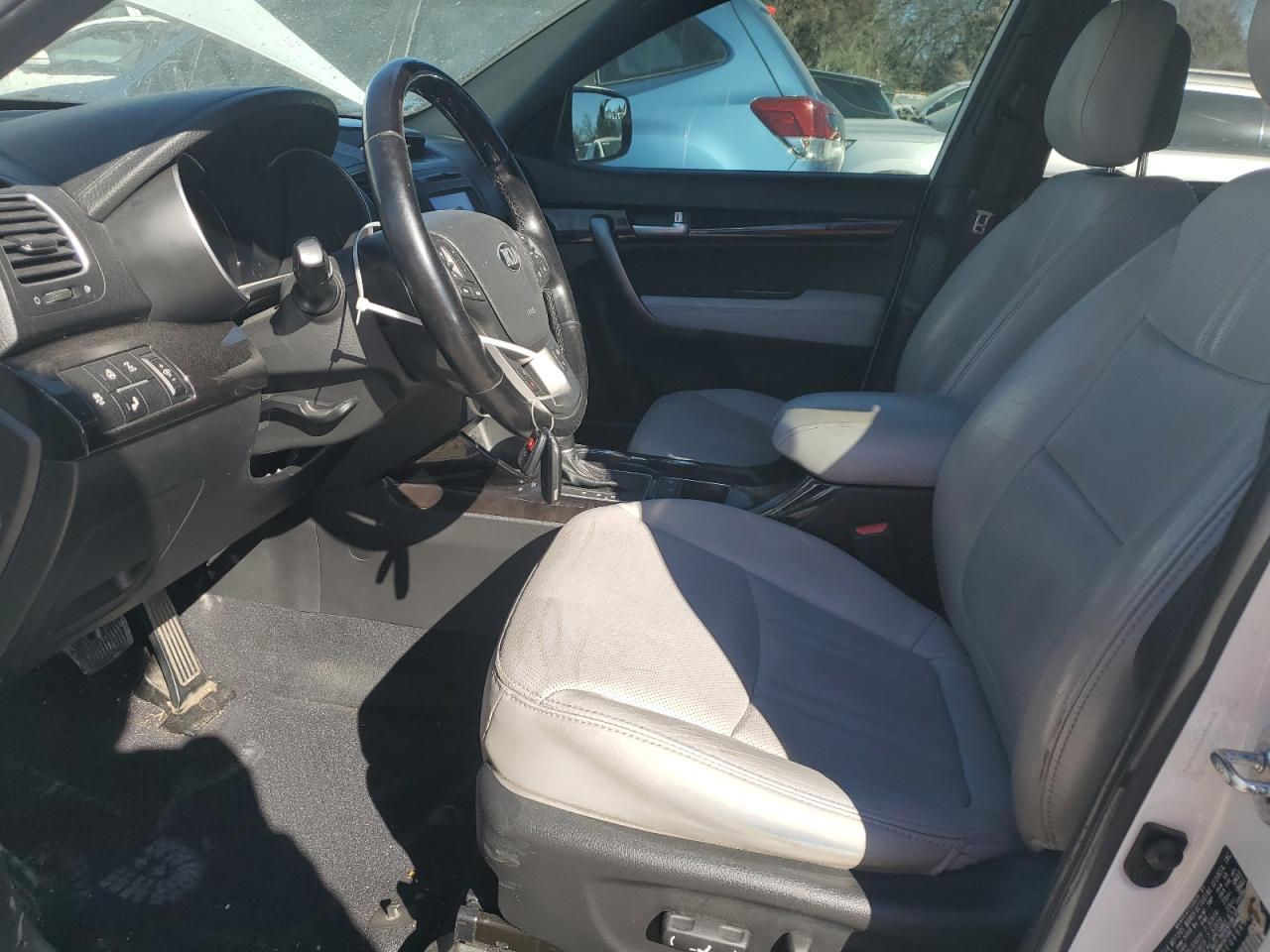 2014 KIA SORENTO