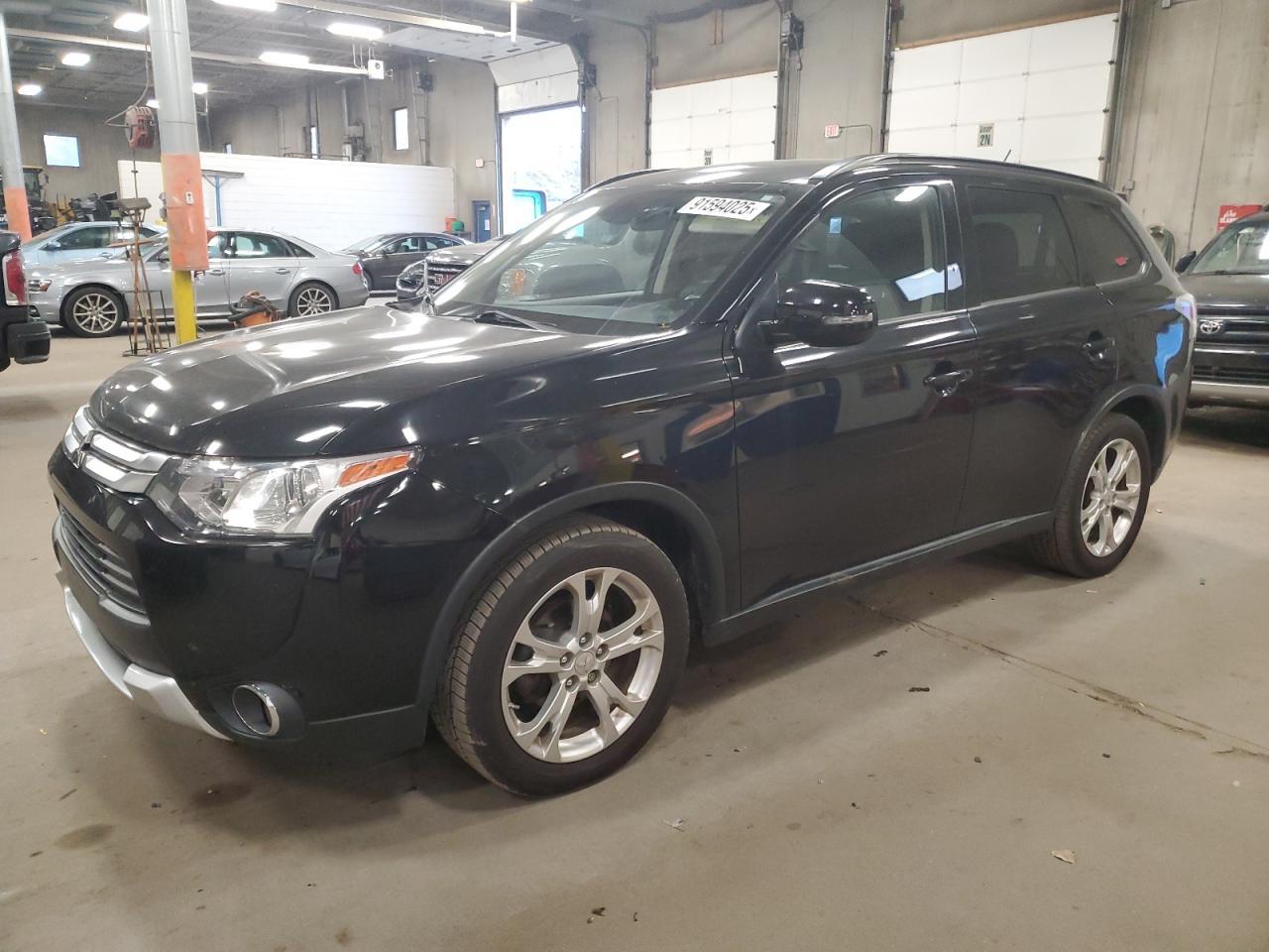 2015 MITSUBISHI outlander