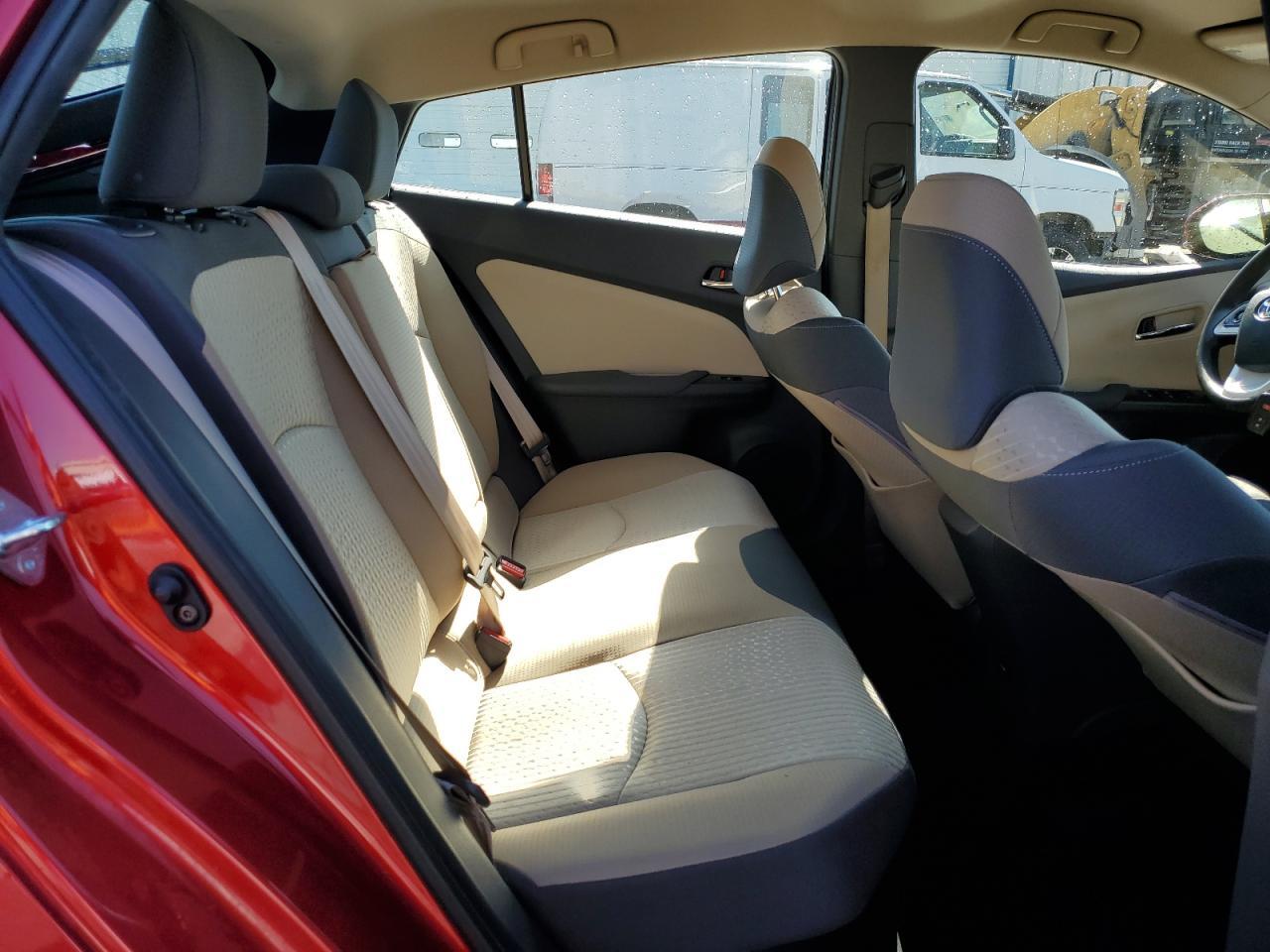 2017 TOYOTA PRIUS