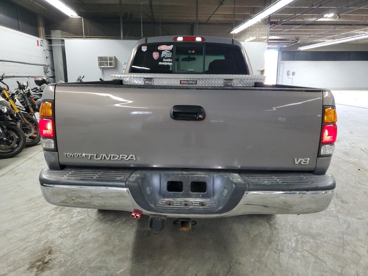 2000 TOYOTA TUNDRA