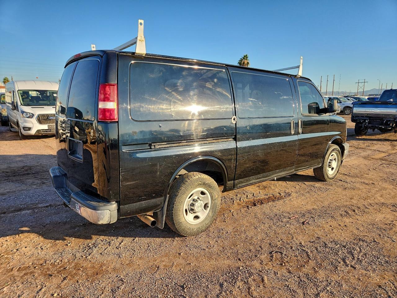 2017 CHEVROLET EXPRESS 2500