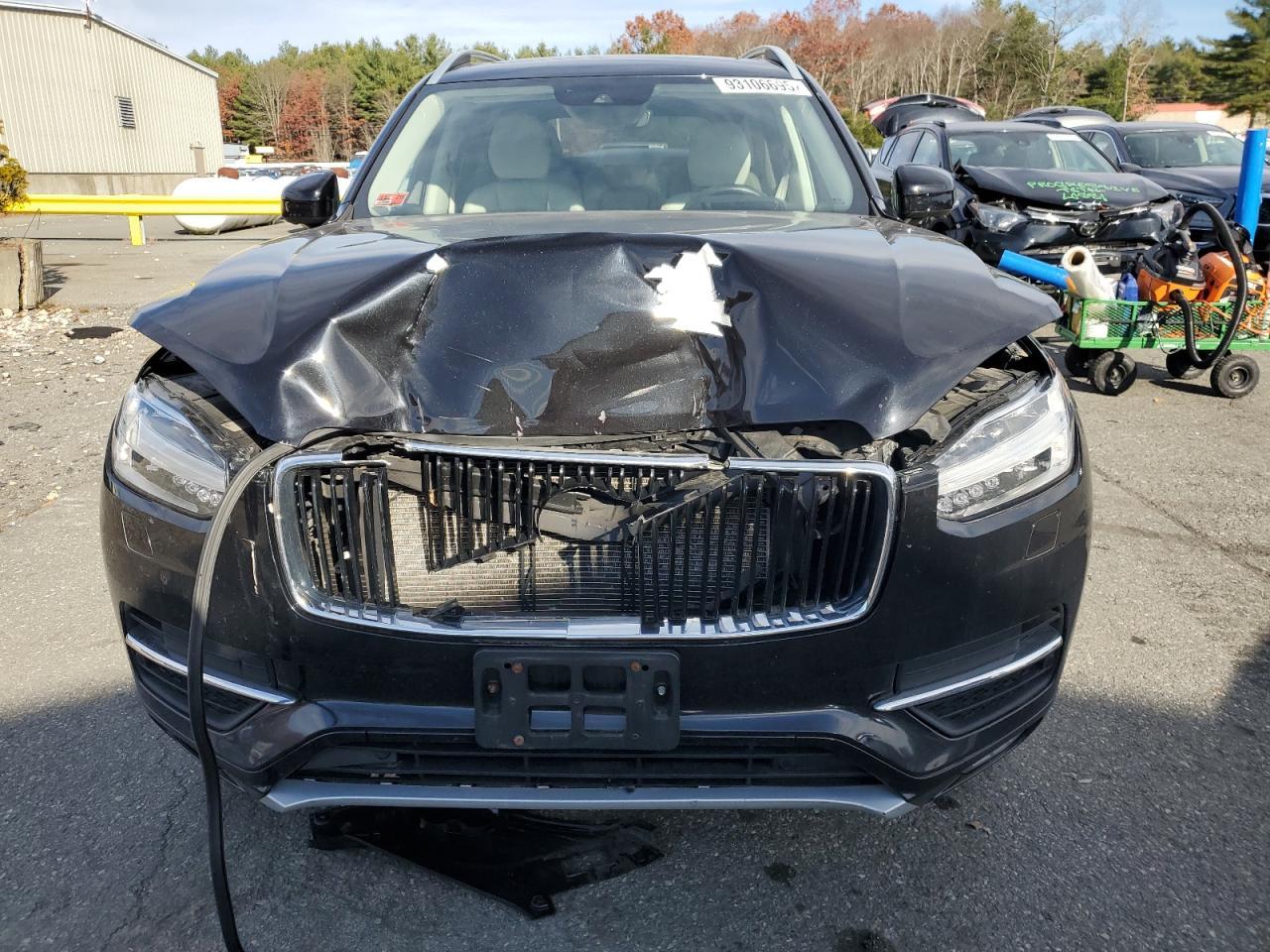 2019 VOLVO XC90