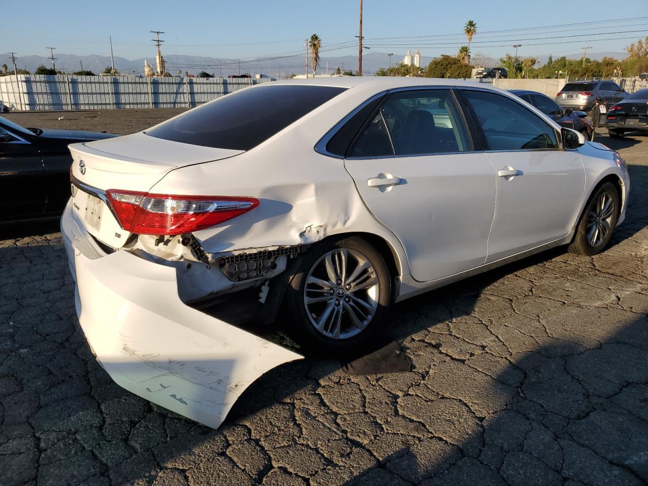 2015 TOYOTA CAMRY