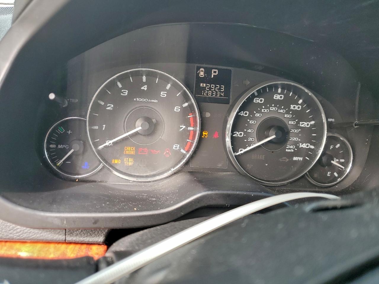 2011 SUBARU Legacy