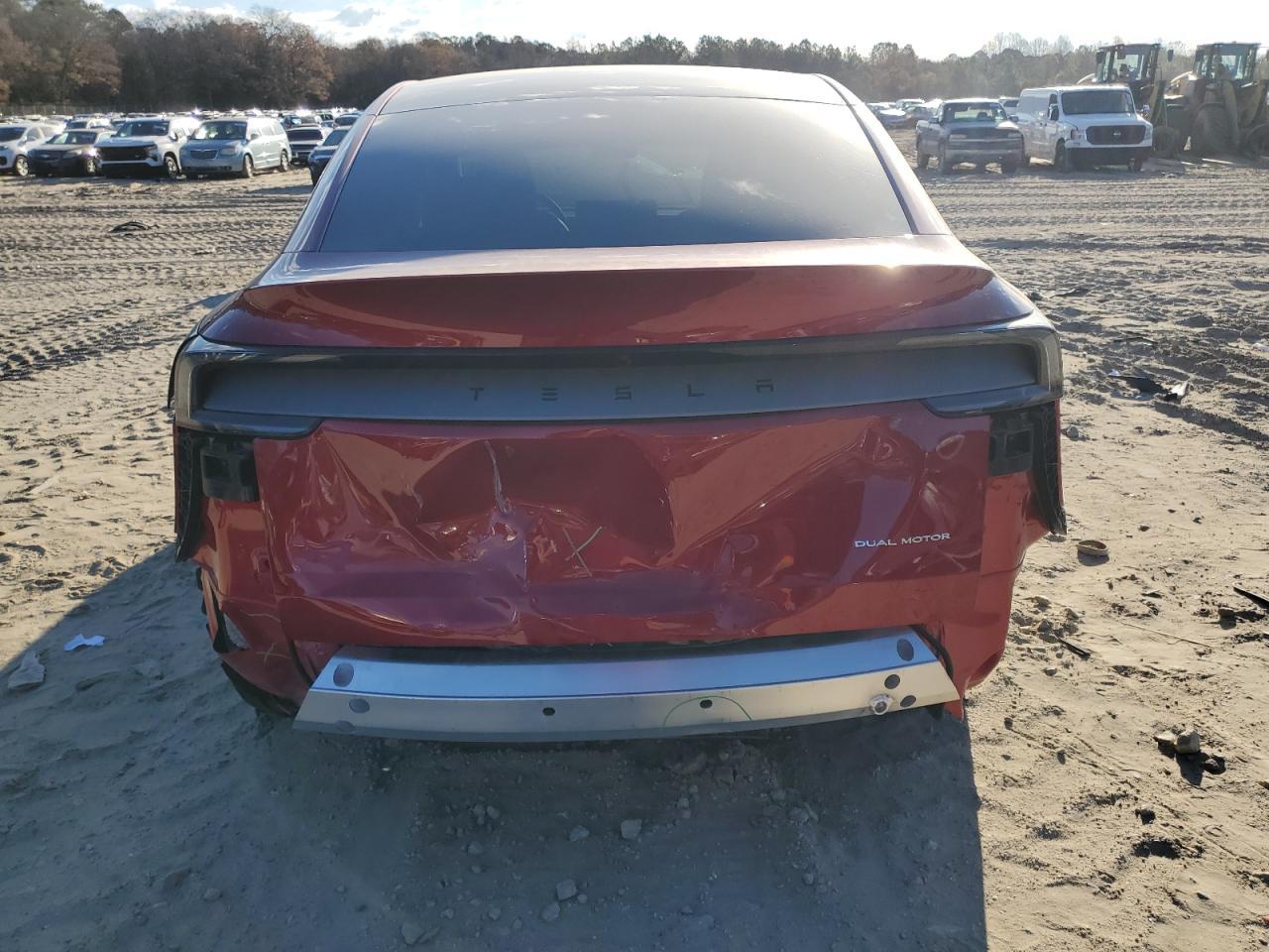 2026 TESLA MODEL Y