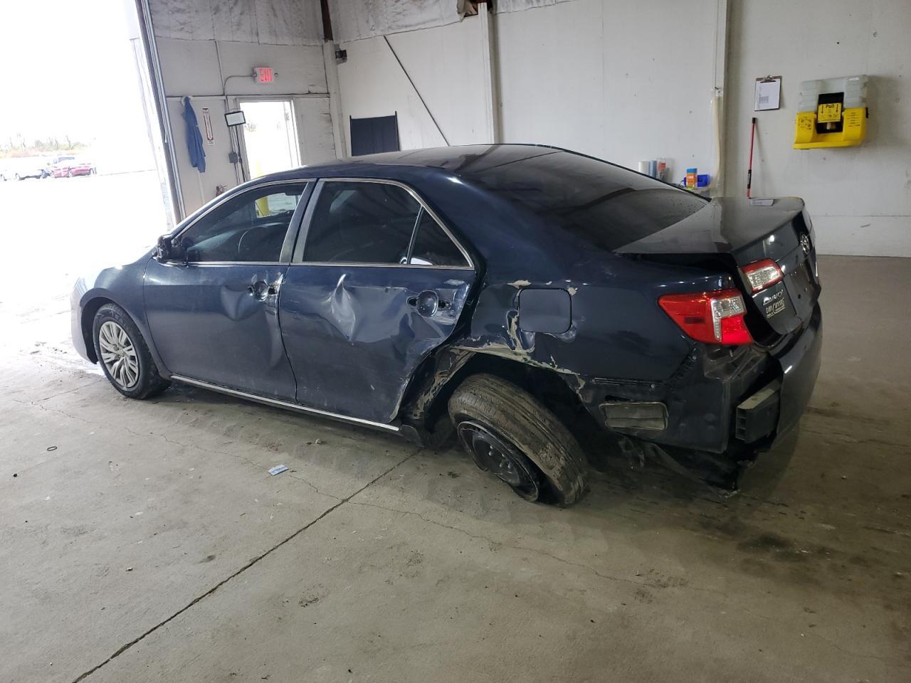 2014 TOYOTA CAMRY