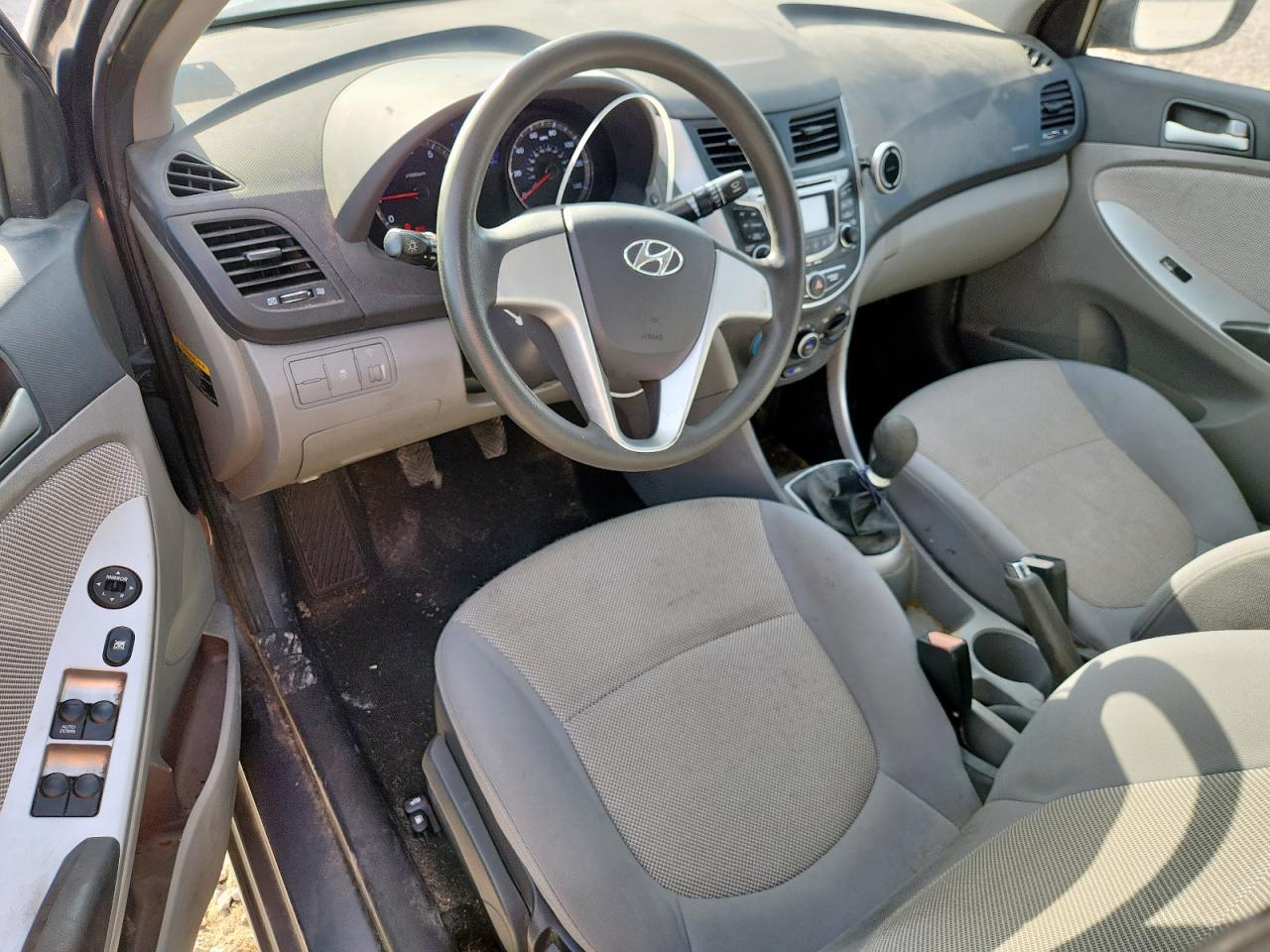 2012 HYUNDAI ACCENT
