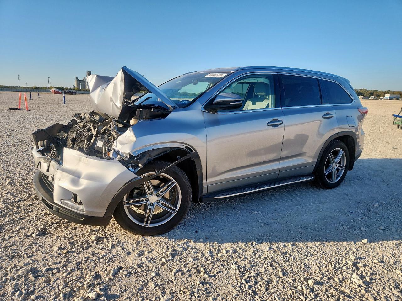 2016 TOYOTA HIGHLANDER