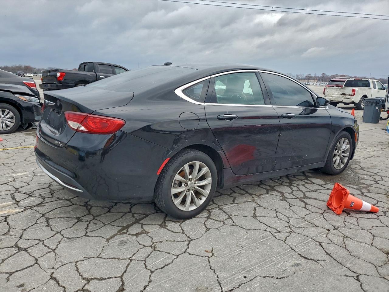 2015 CHRYSLER 200