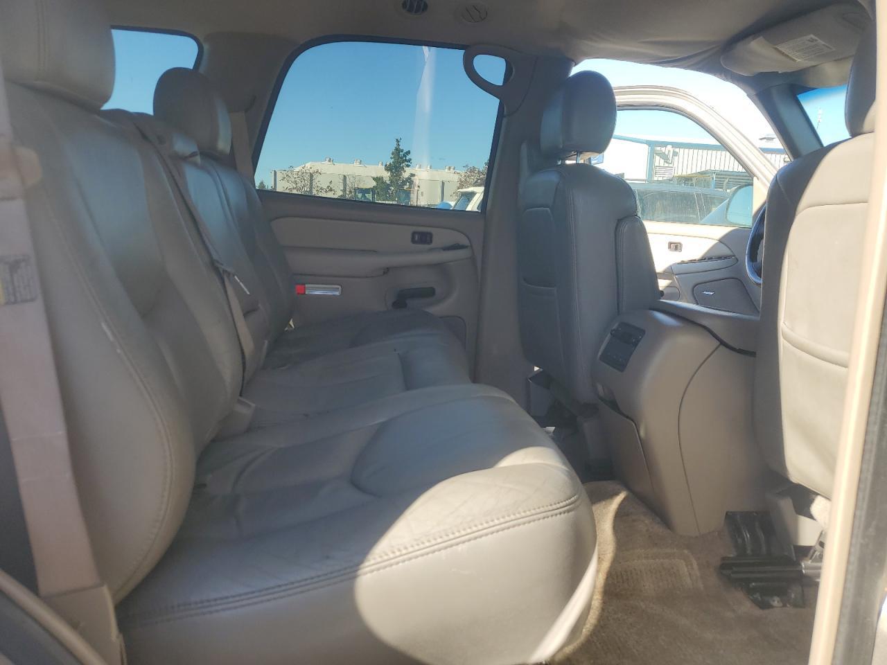 2003 CHEVROLET Tahoe