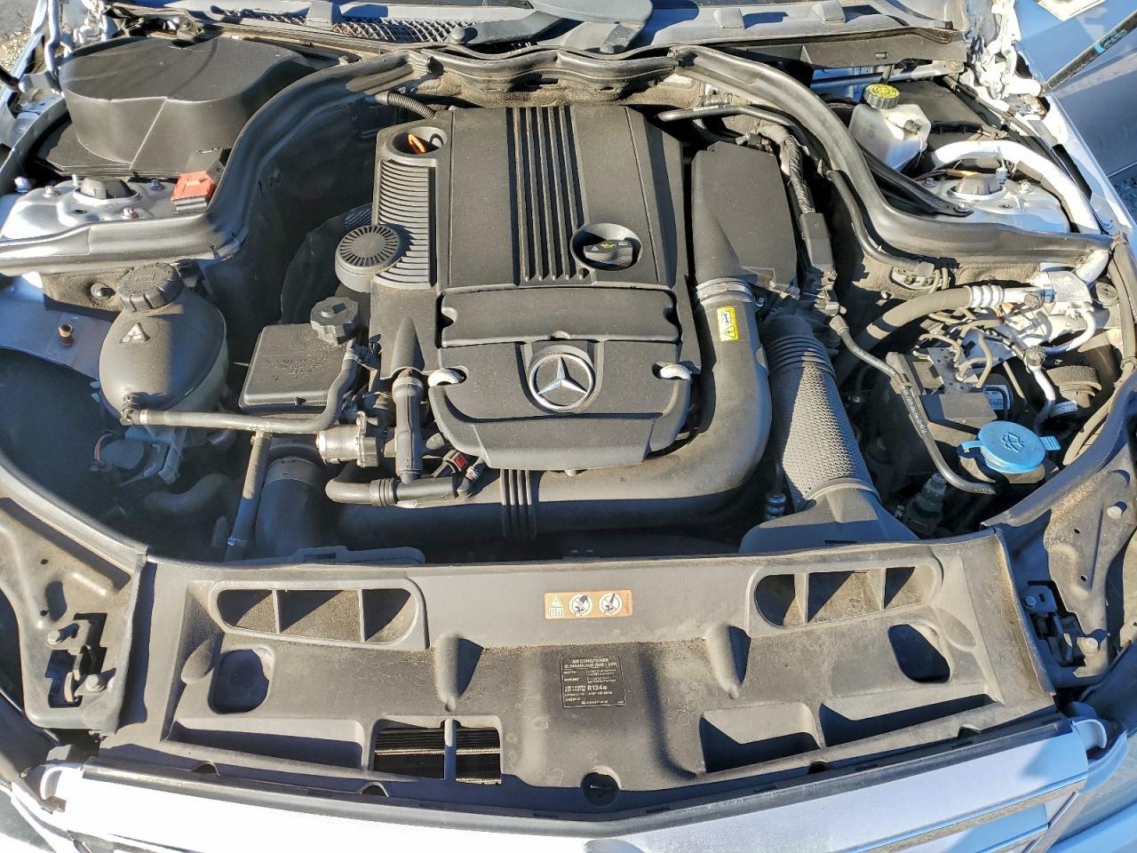 2012 MERCEDES-BENZ C-CLASS
