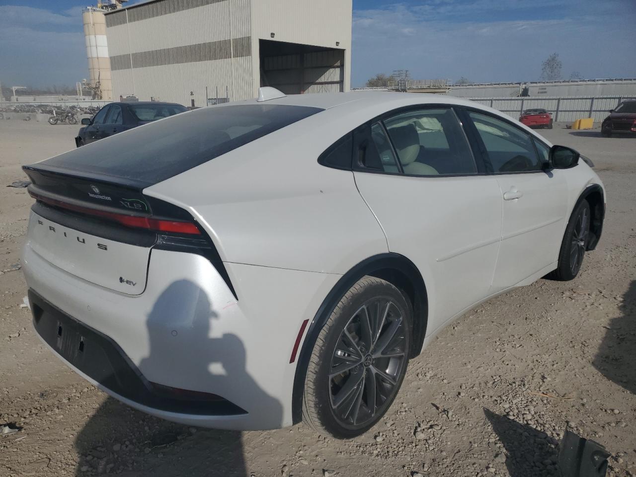 2024 TOYOTA PRIUS