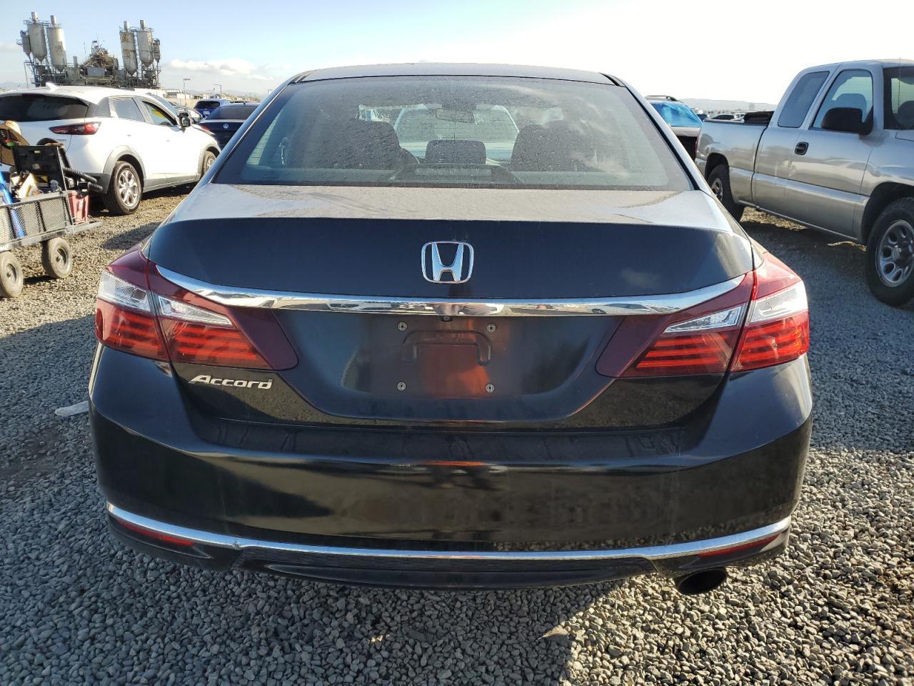 2016 HONDA ACCORD