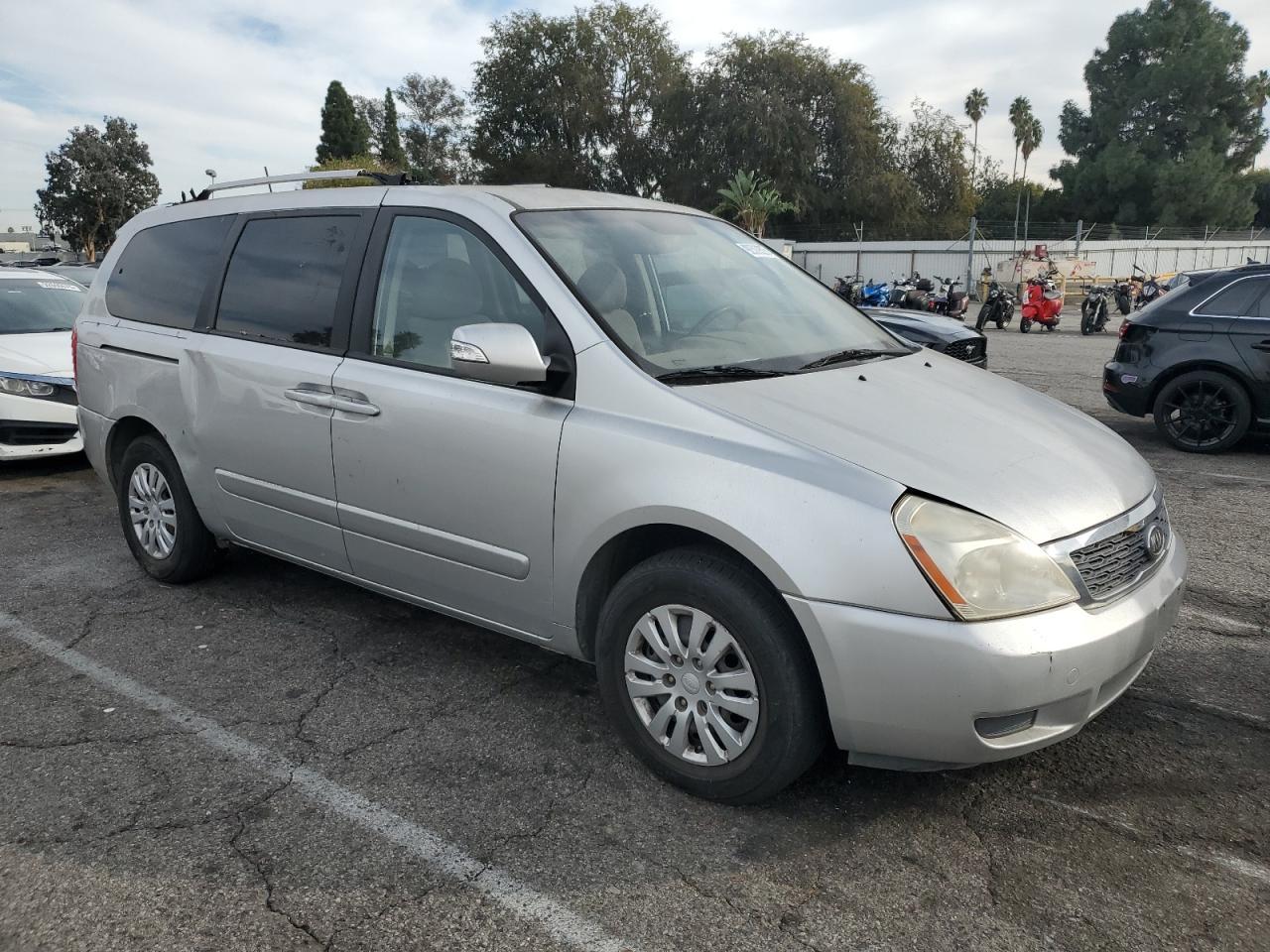 2012 KIA SEDONA