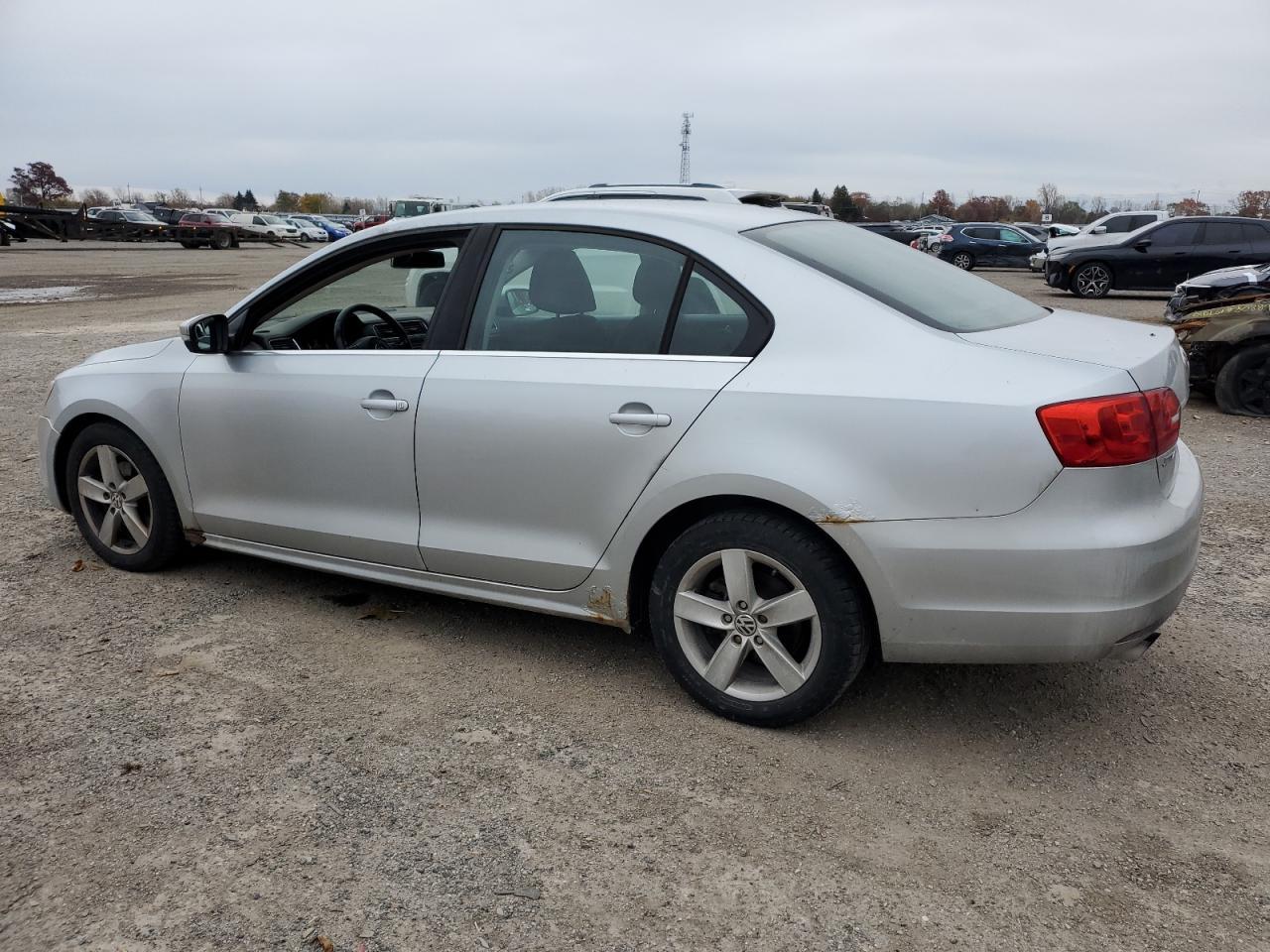 2012 VOLKSWAGEN JETTA