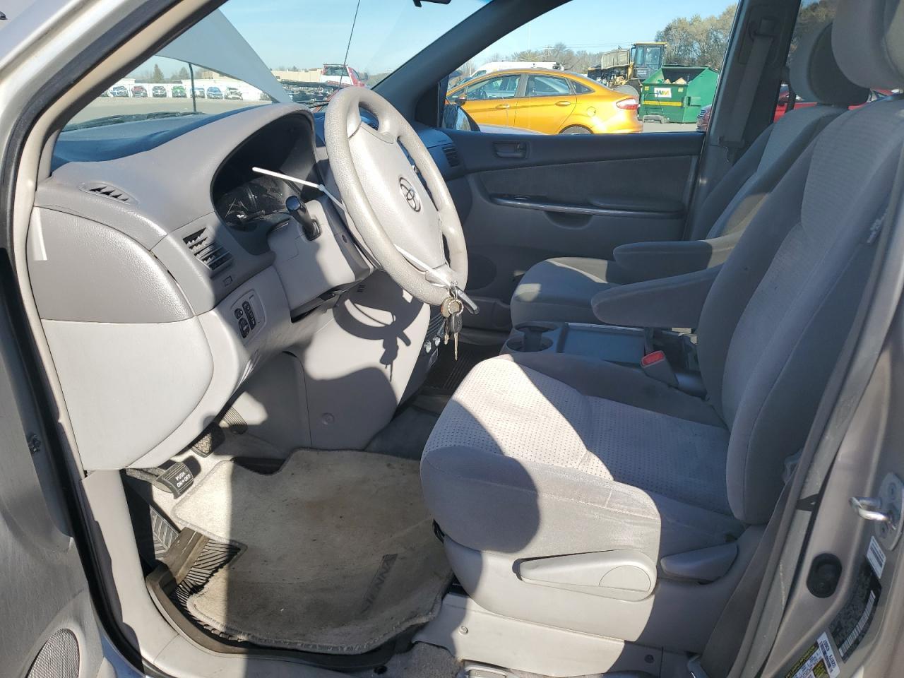 2008 TOYOTA SIENNA