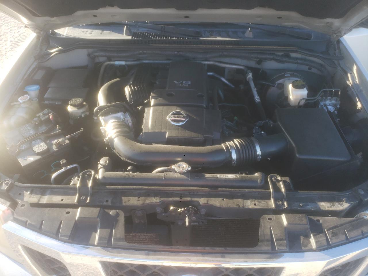 2012 NISSAN Frontier