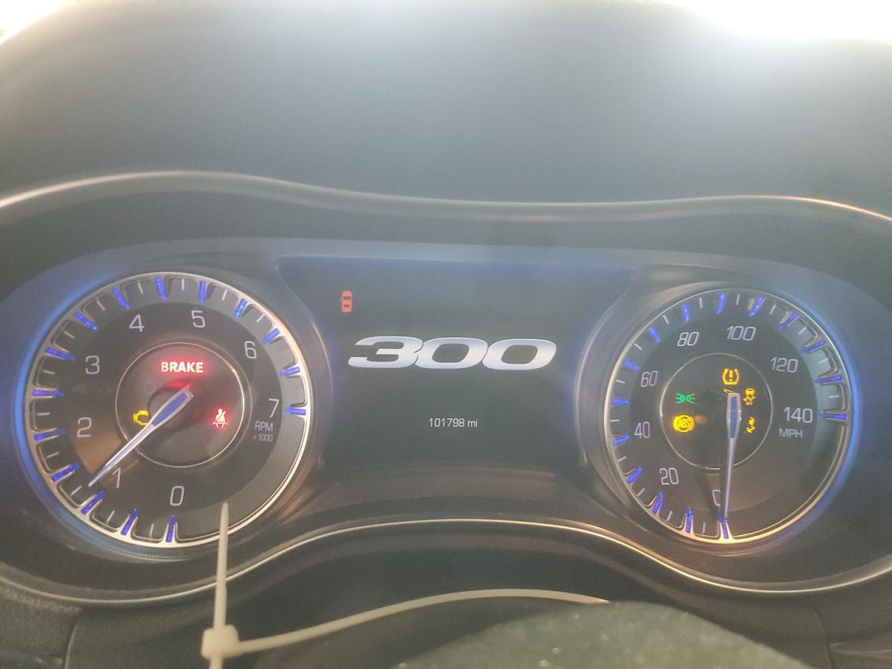 2016 CHRYSLER 300