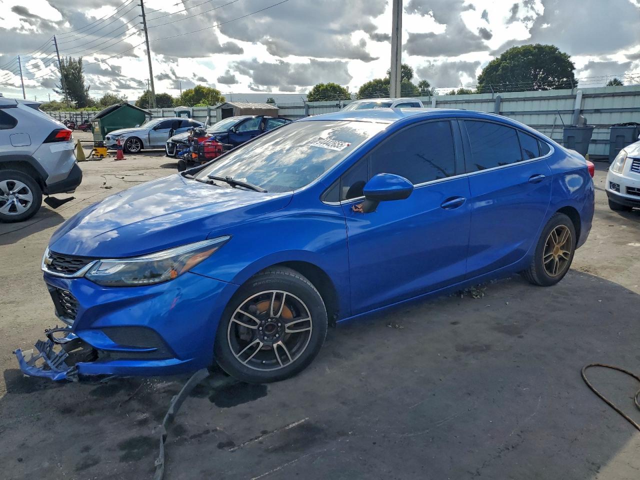 2017 CHEVROLET CRUZE