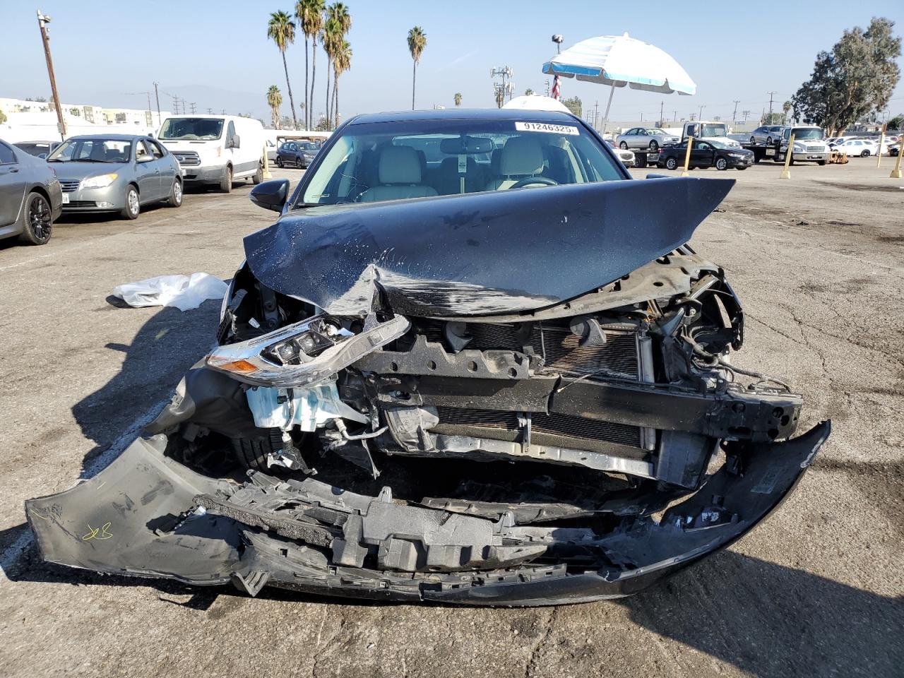 2015 TOYOTA Avalon