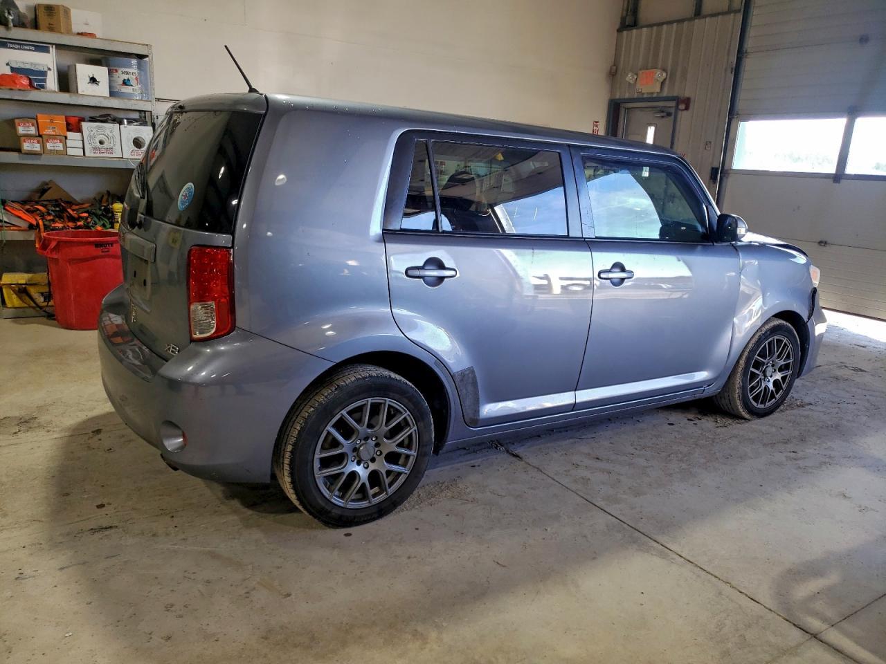 2012 TOYOTA SCION